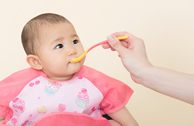 しっかりと噛むことで、すこやかな成長につながる